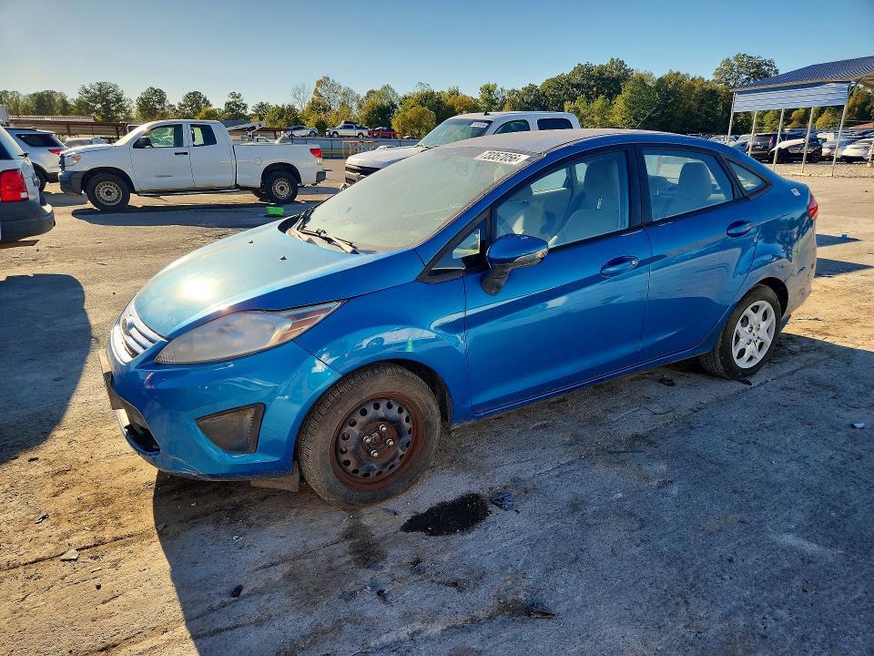 2013 FORD FIESTA SE  