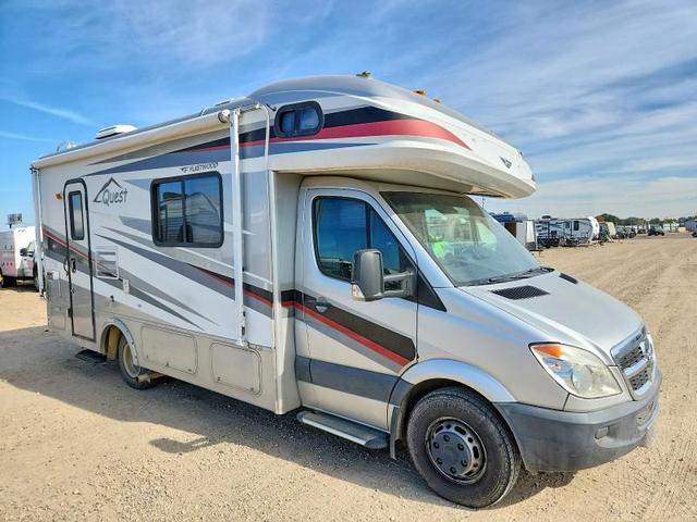 2010 FLEETWOOD QUEST RV