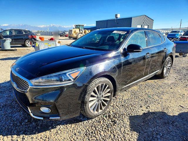 2017 KIA CADENZA PREMIUM  