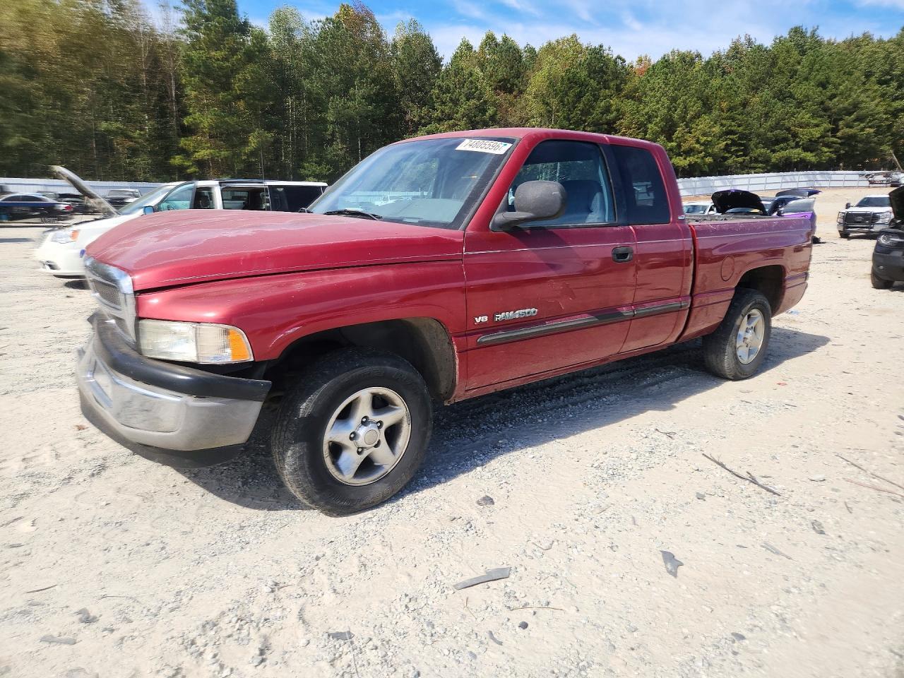 Vue de 1999 DODGE RAM 1500, angle 1