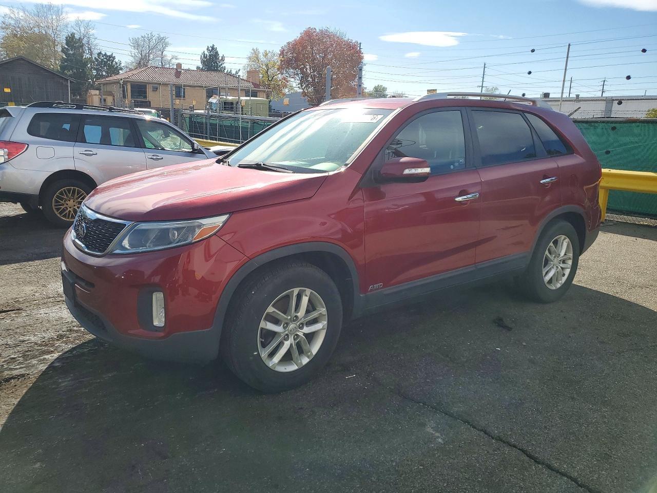 Vue de 2015 KIA SORENTO LX, angle 1