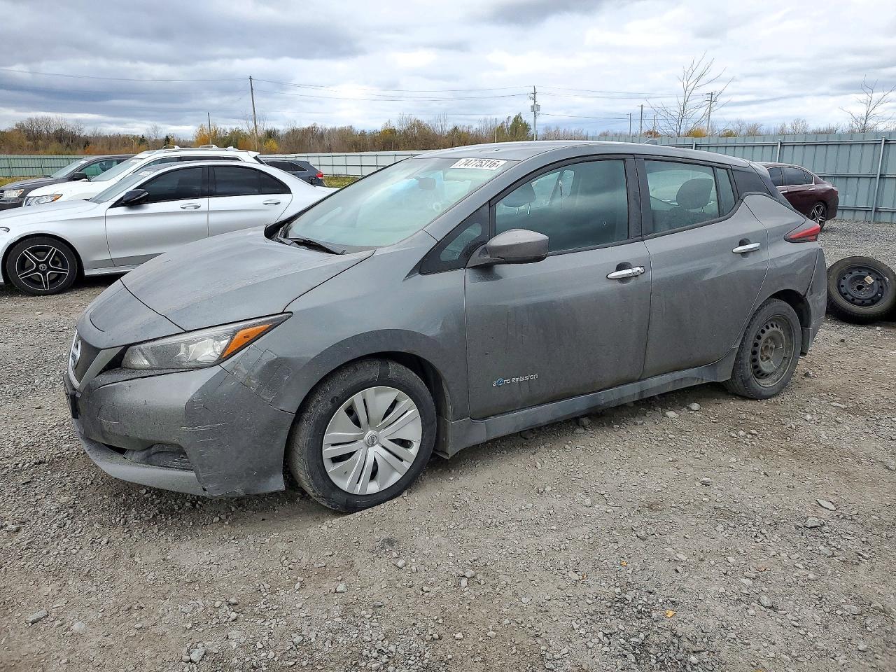 منظر 2018 NISSAN LEAF S، زاوية 1