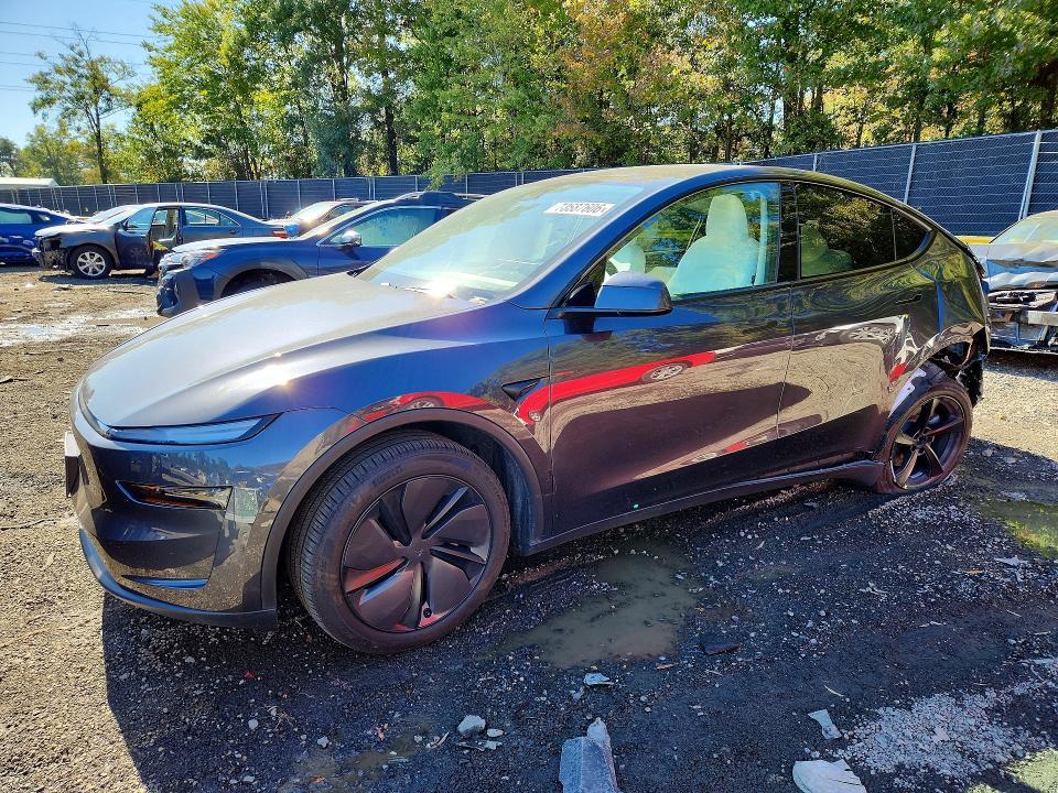 2026 TESLA MODEL Y   