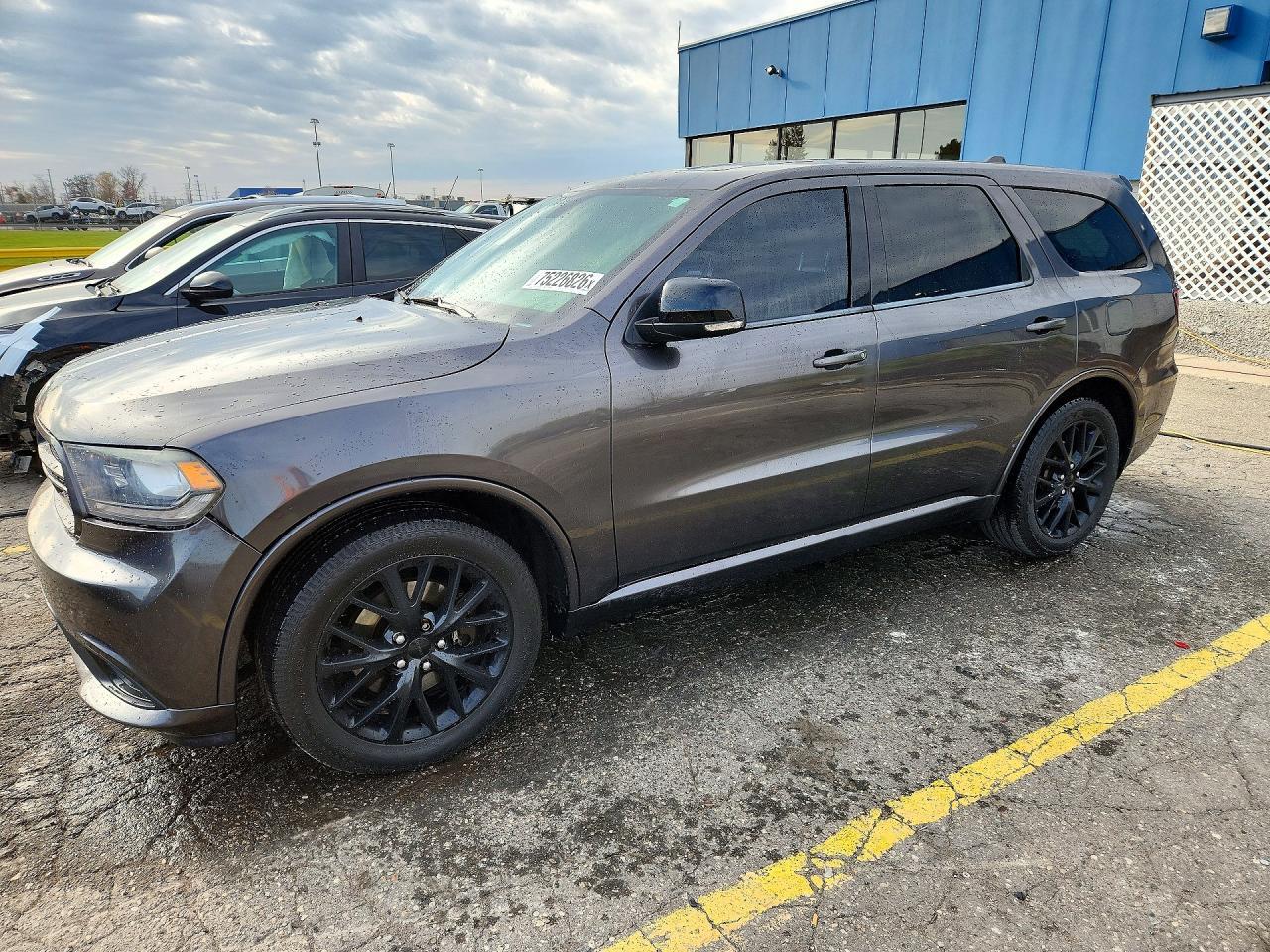 Vue de 2015 DODGE DURANGO R/T, angle 1