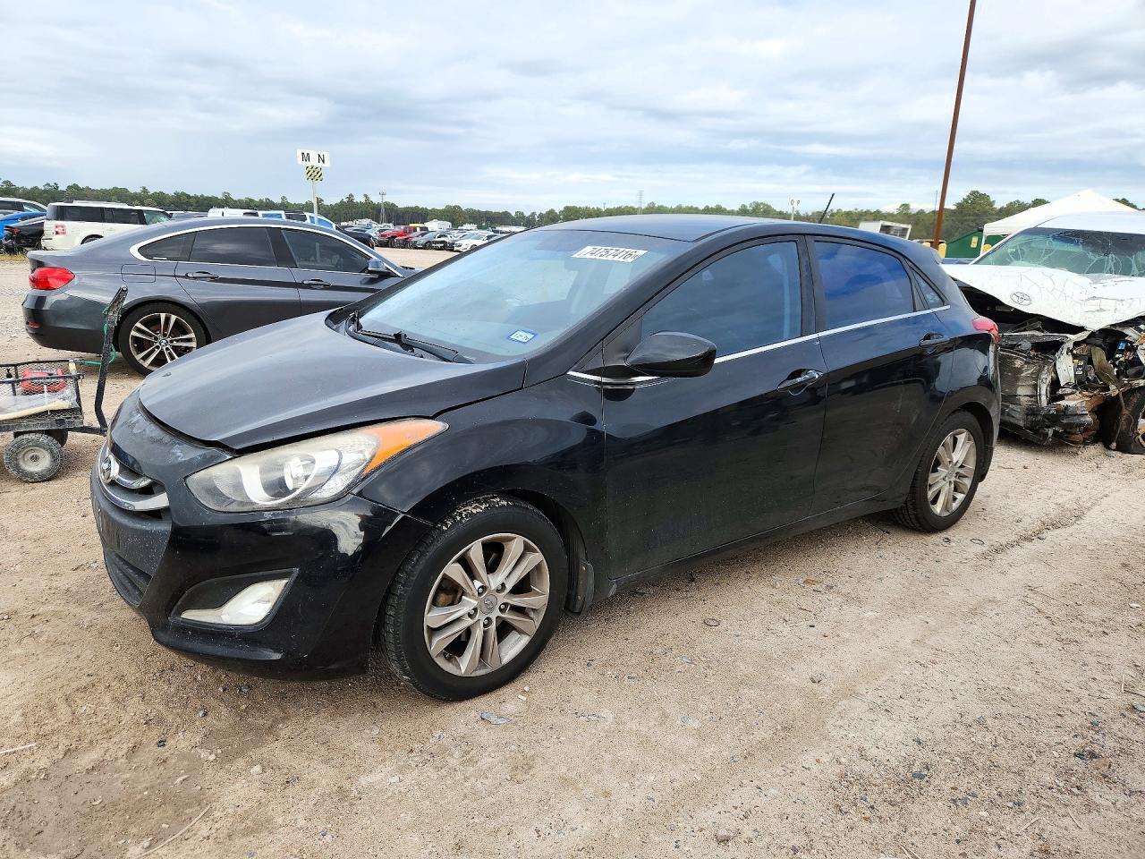 Vedere 2015 HYUNDAI ELANTRA GT BASE, unghi 1
