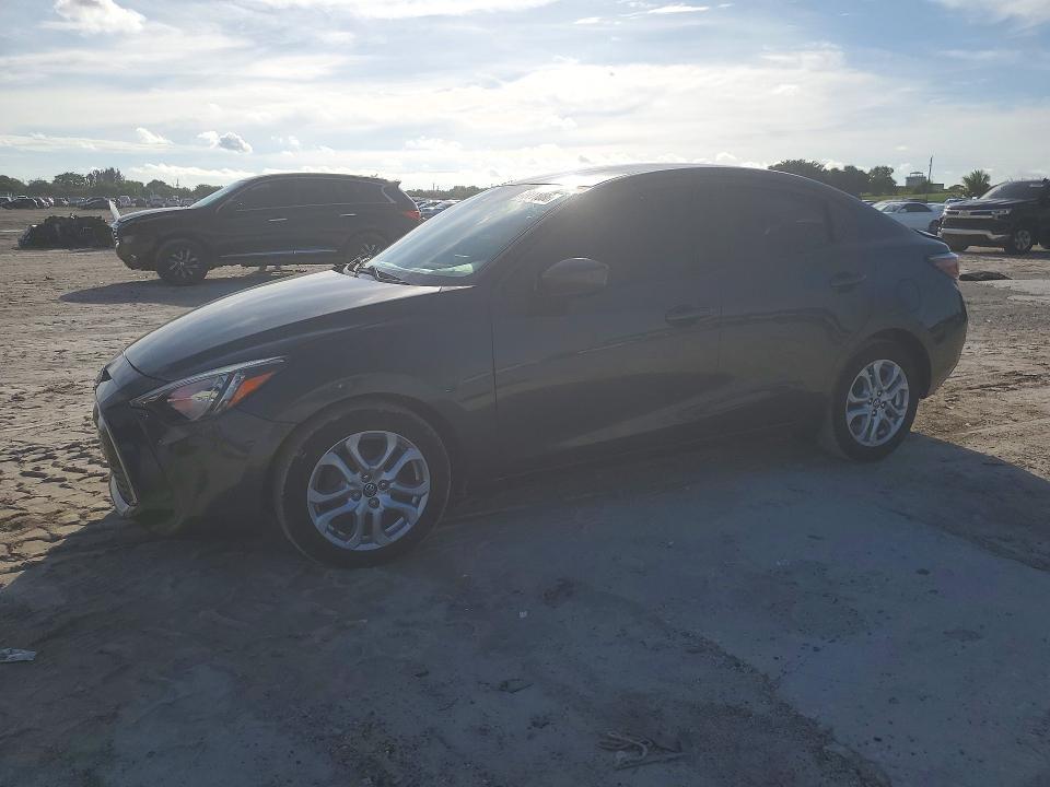 2017 TOYOTA YARIS IA BASE  