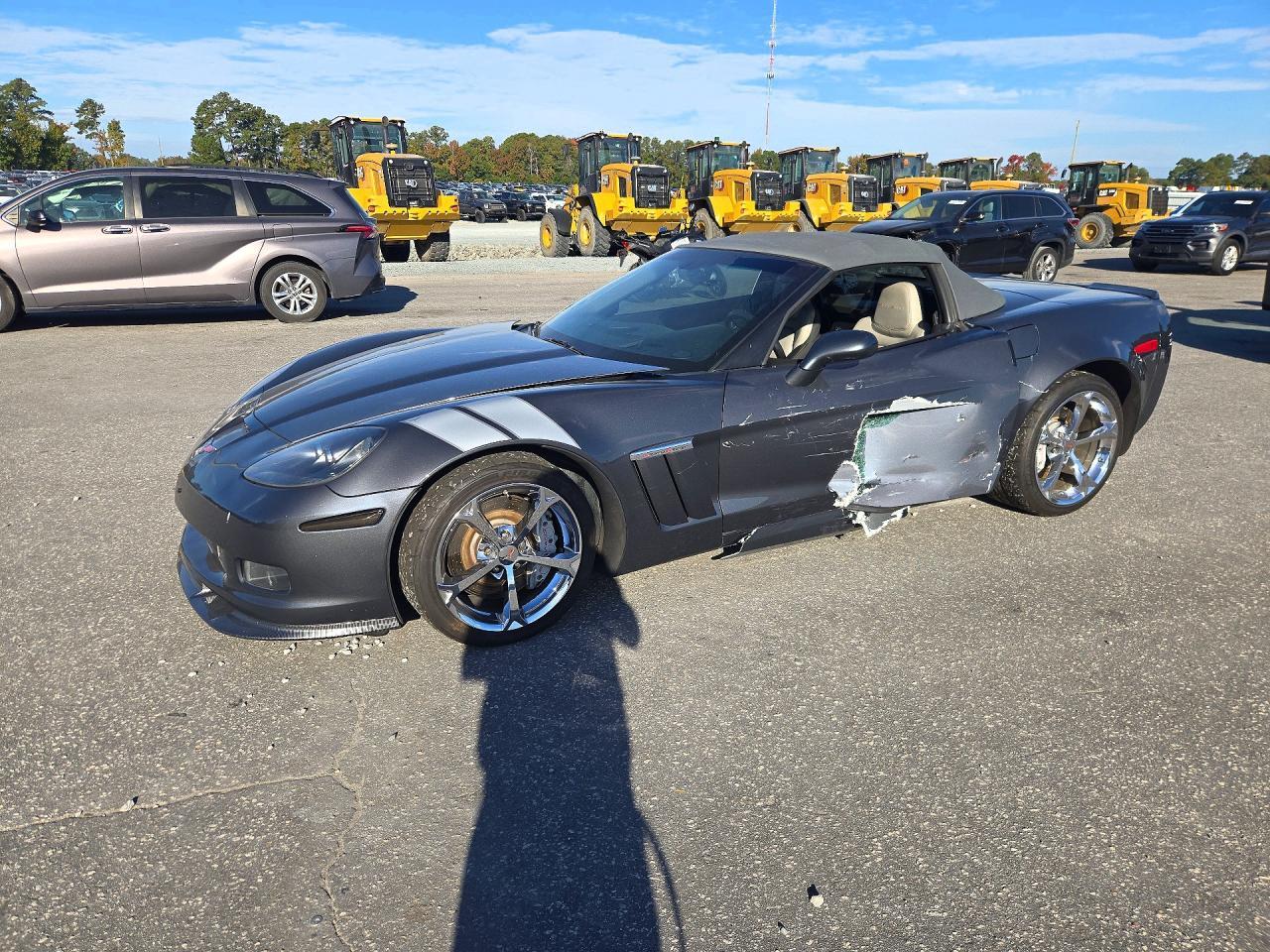 Vue de 2013 CHEVROLET CORVETTE GRAND SPORT, angle 1