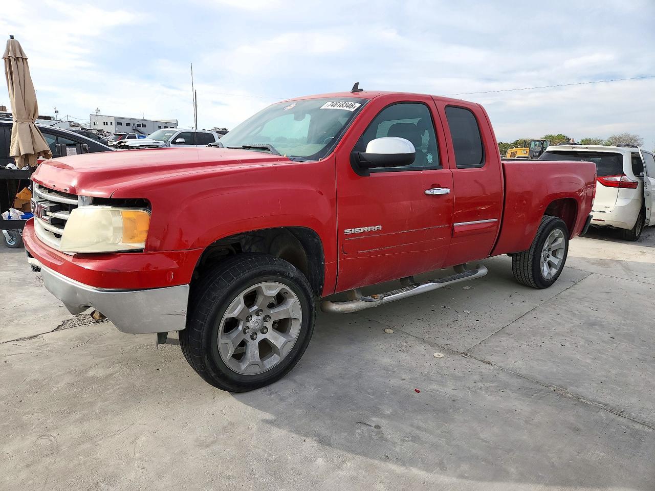Vista de 2012 GMC SIERRA C1500 SLE, ángulo 1