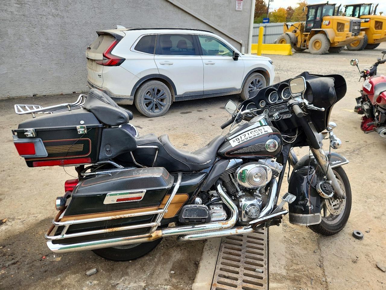 2002 HARLEY-DAVIDSON FLHTCUI view, angle 1