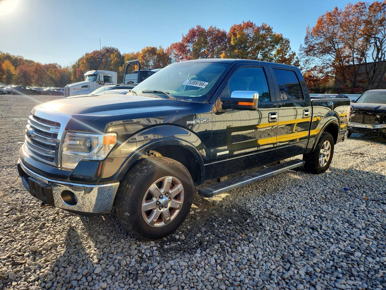 Vue de 2013 FORD F150 SUPERCREW, angle 1