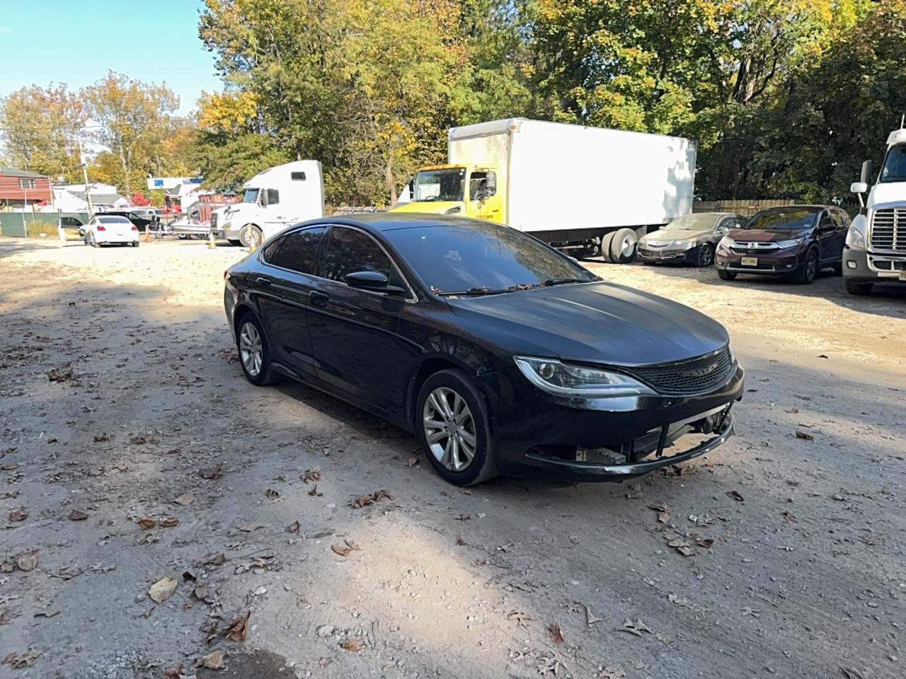 Vista de 2016 CHRYSLER 200 LIMITED, ángulo 1