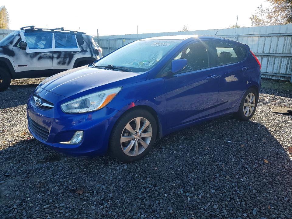 2014 HYUNDAI ACCENT SE  