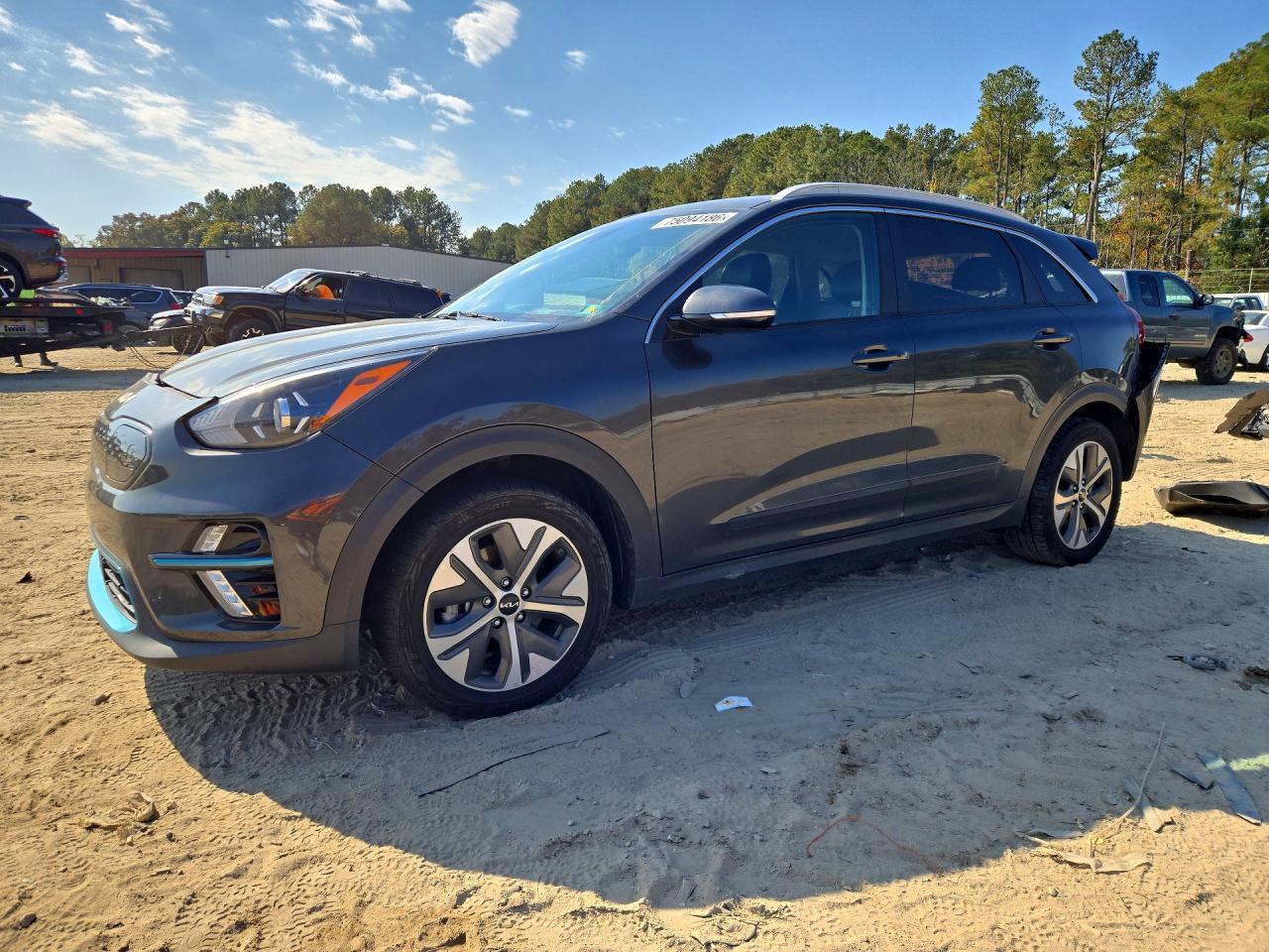 منظر 2022 KIA NIRO EV EX، زاوية 1