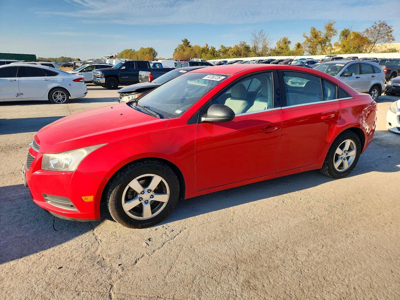 Vista de 2014 CHEVROLET CRUZE LT, ángulo 1