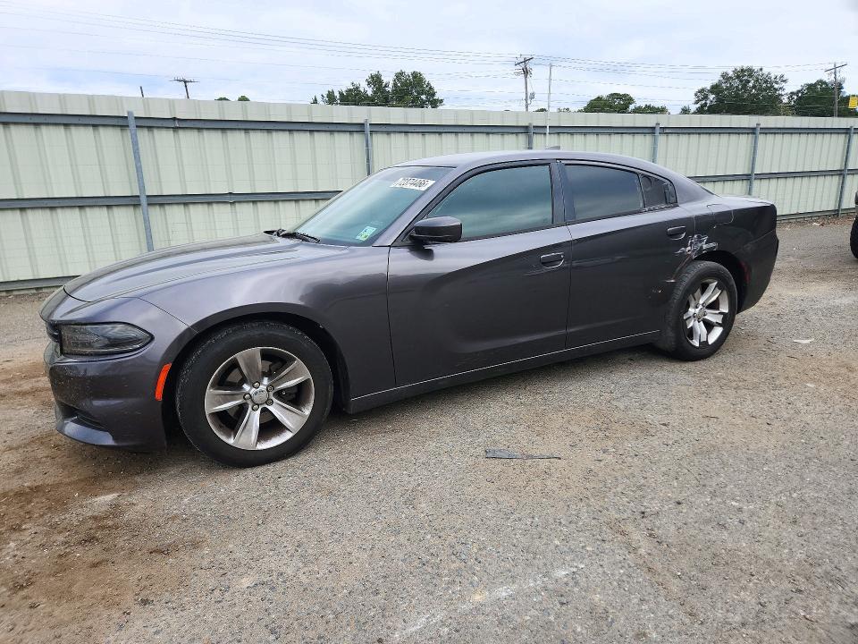 2016 DODGE CHARGER SXT  