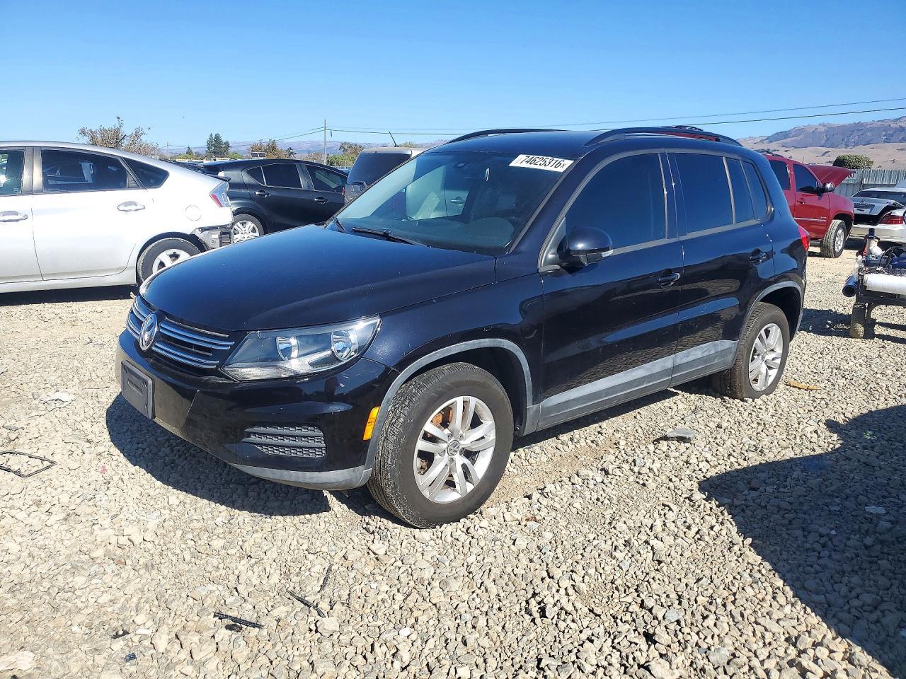 منظر 2016 VOLKSWAGEN TIGUAN S، زاوية 1