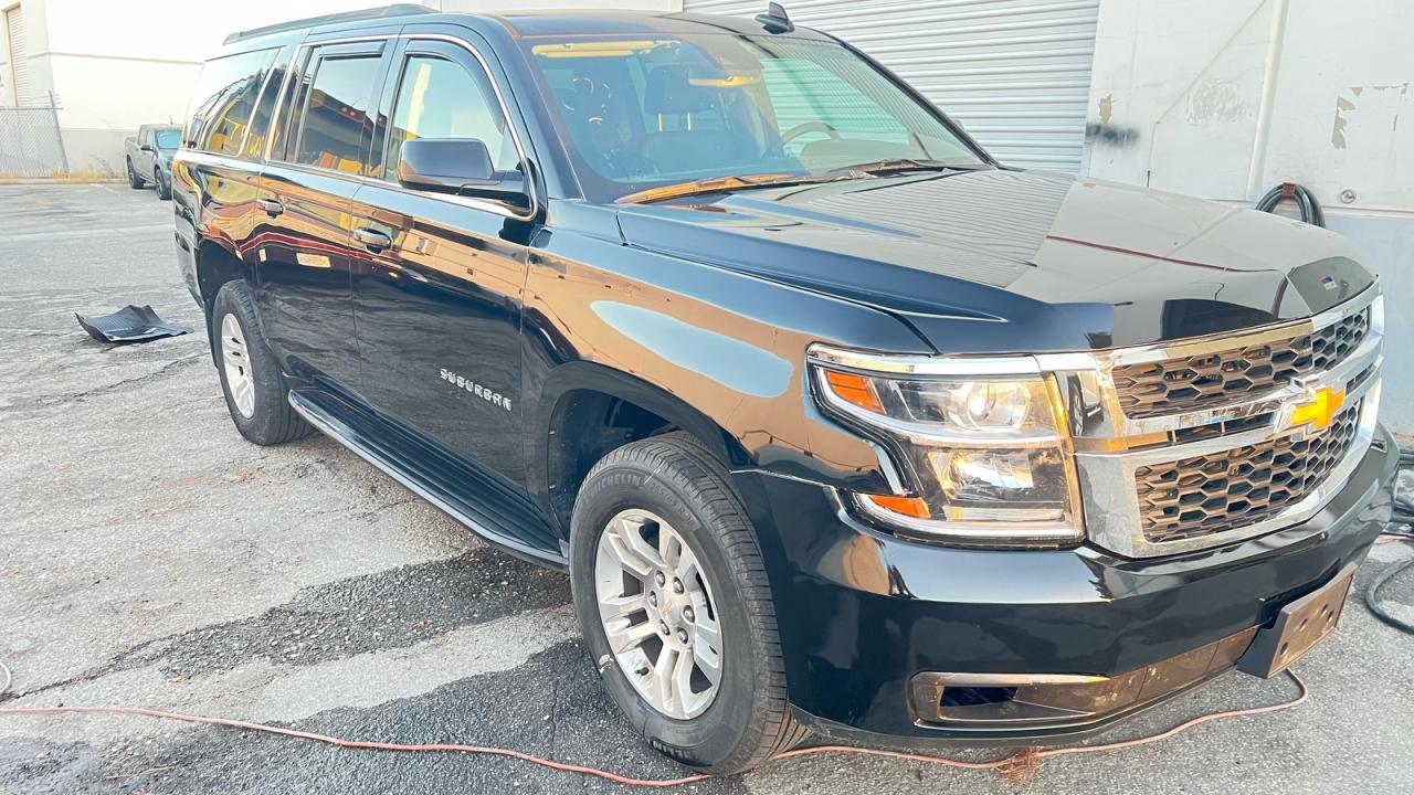 Вид 2020 CHEVROLET SUBURBAN K1500 LT, угол 1