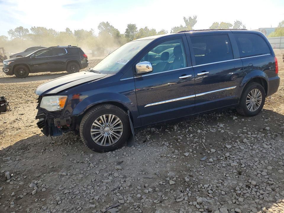 2013 CHRYSLER TOWN & COUNTRY TOURING L  