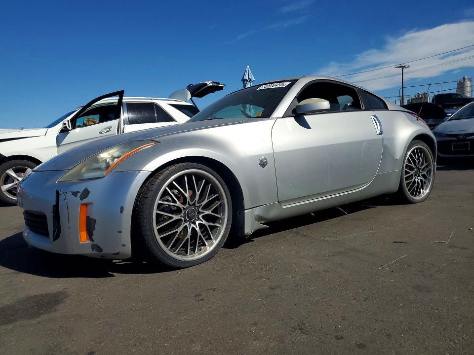 2005 NISSAN 350Z BASE  