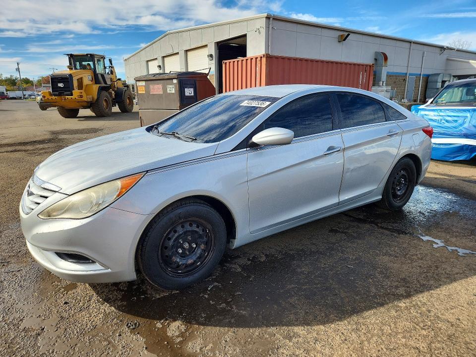 2011 HYUNDAI SONATA GLS  