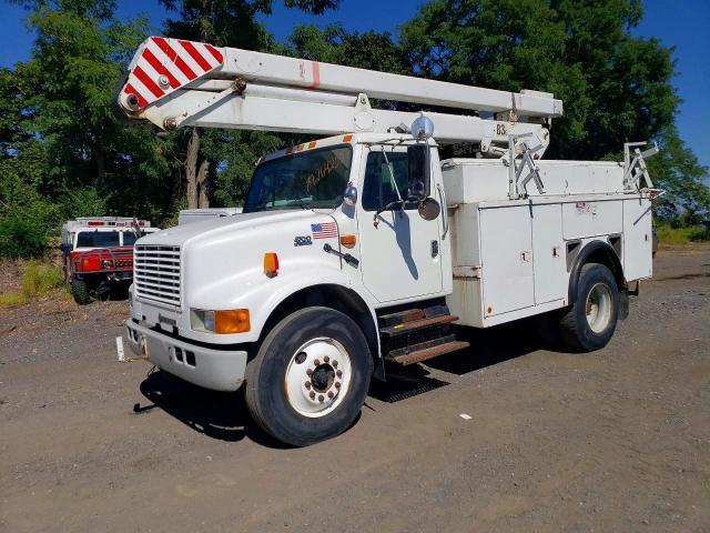 2001 INTERNATIONAL 4700 BUCKET TRUCK