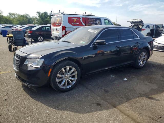 2019 CHRYSLER 300