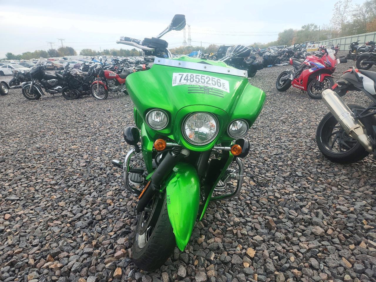 منظر 2015 KAWASAKI VN1700 K، زاوية 1