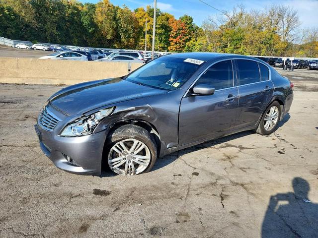 2013 INFINITI G37