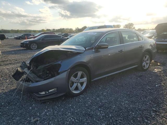 2015 VOLKSWAGEN PASSAT S  