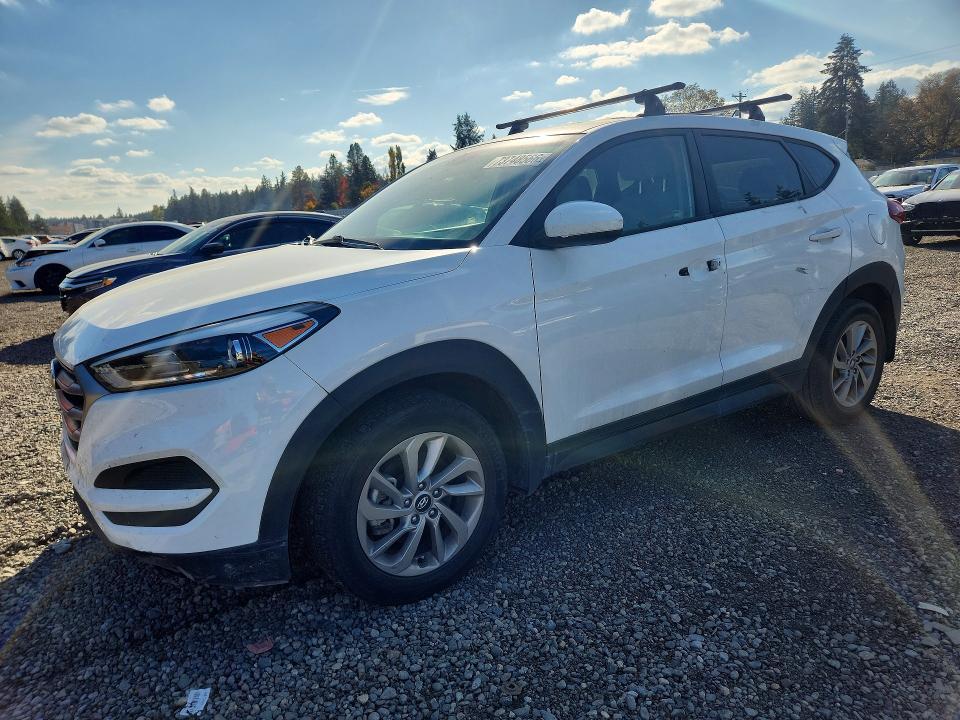 2018 HYUNDAI TUCSON SE  