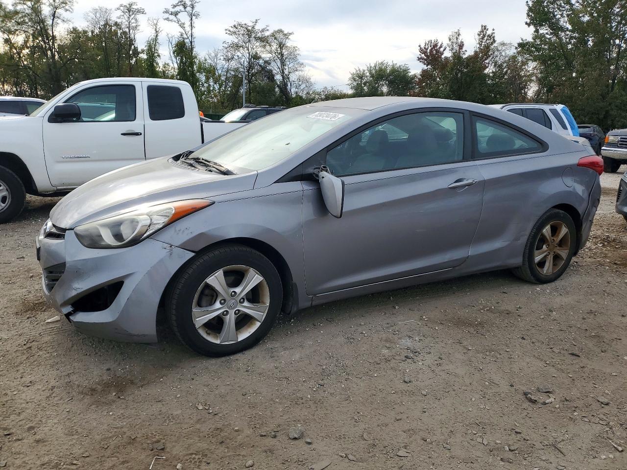 2013 HYUNDAI ELANTRA COUPE GS view, angle 1