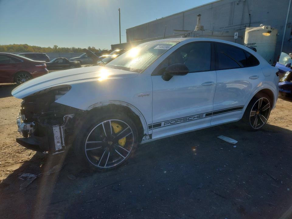 2022 PORSCHE CAYENNE TURBO S E HYBRID COUPE  