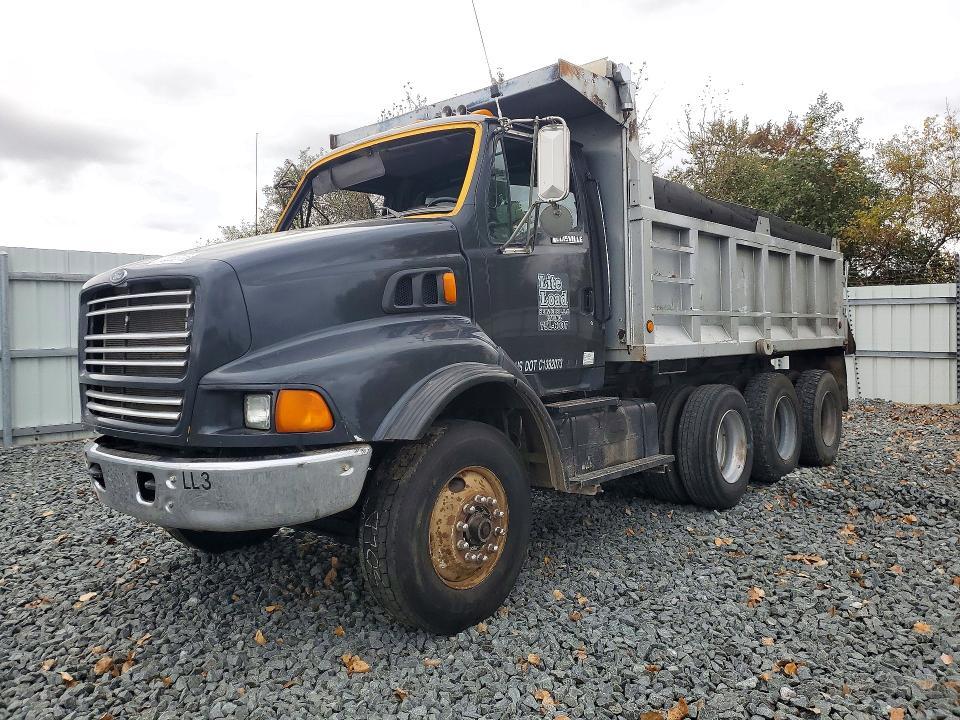 1998 FORD LT9513 DUMP TRUCK