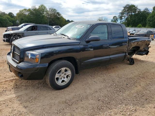 2006 DODGE DAKOTA QUAD SLT  