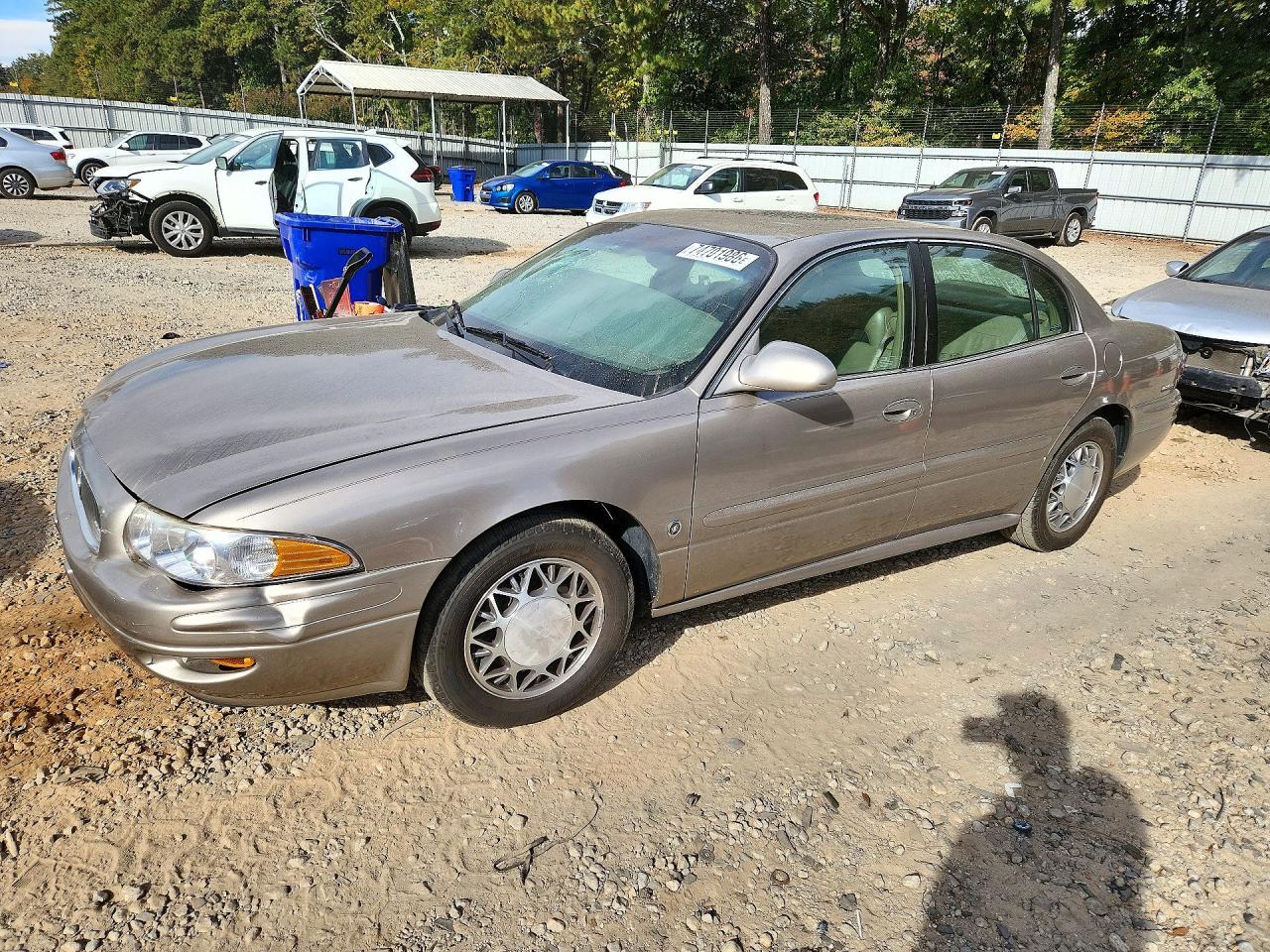Vue de 2000 BUICK LESABRE CUSTOM, angle 1