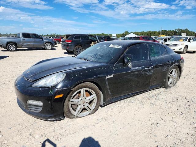 2013 PORSCHE PANAMERA 2  