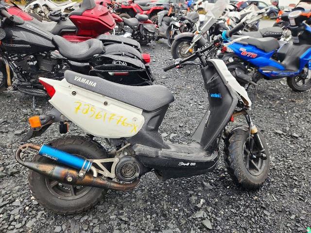 2016 YAMAHA SCOOTER