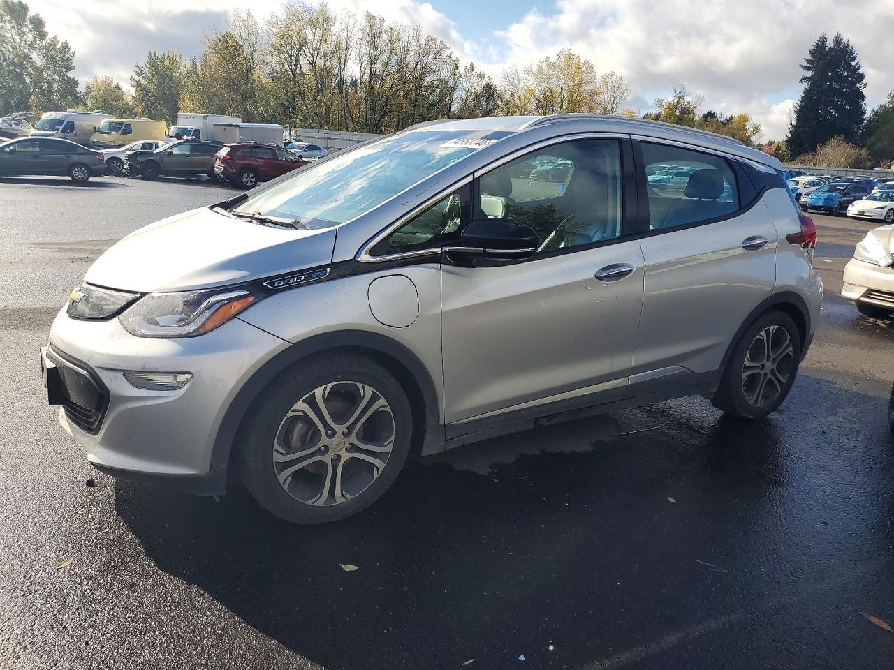 Vue de 2017 CHEVROLET BOLT EV PREMIER, angle 1