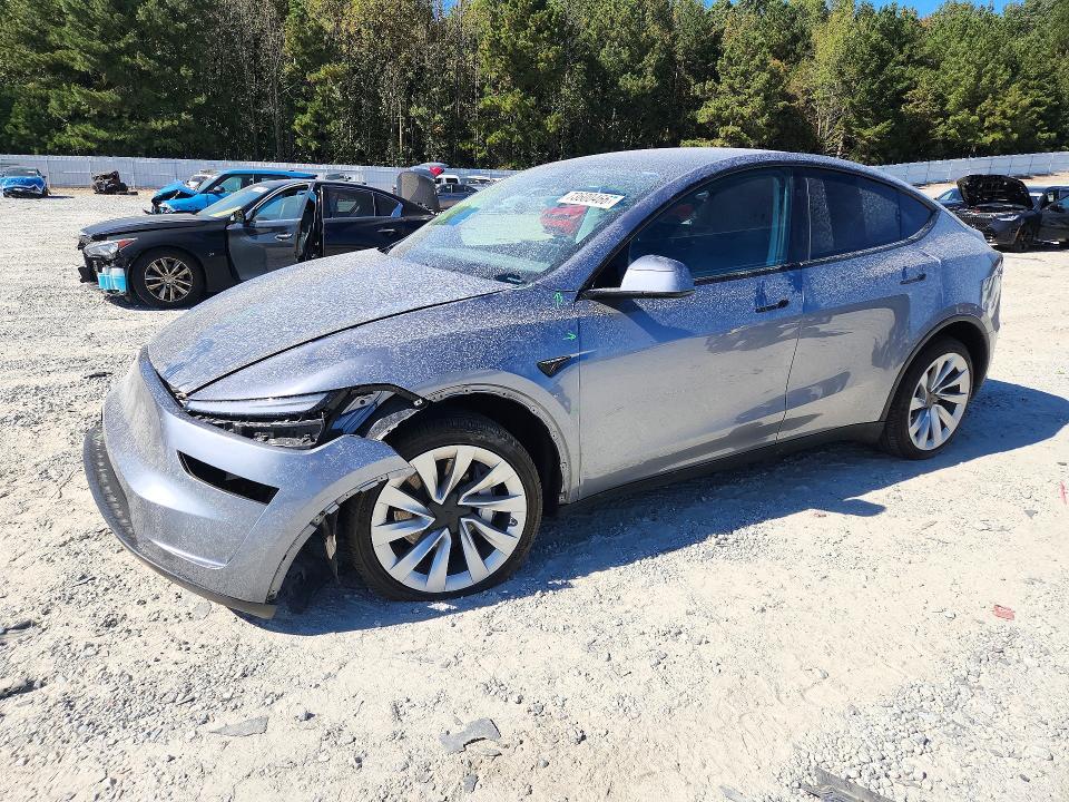 2026 TESLA MODEL Y   