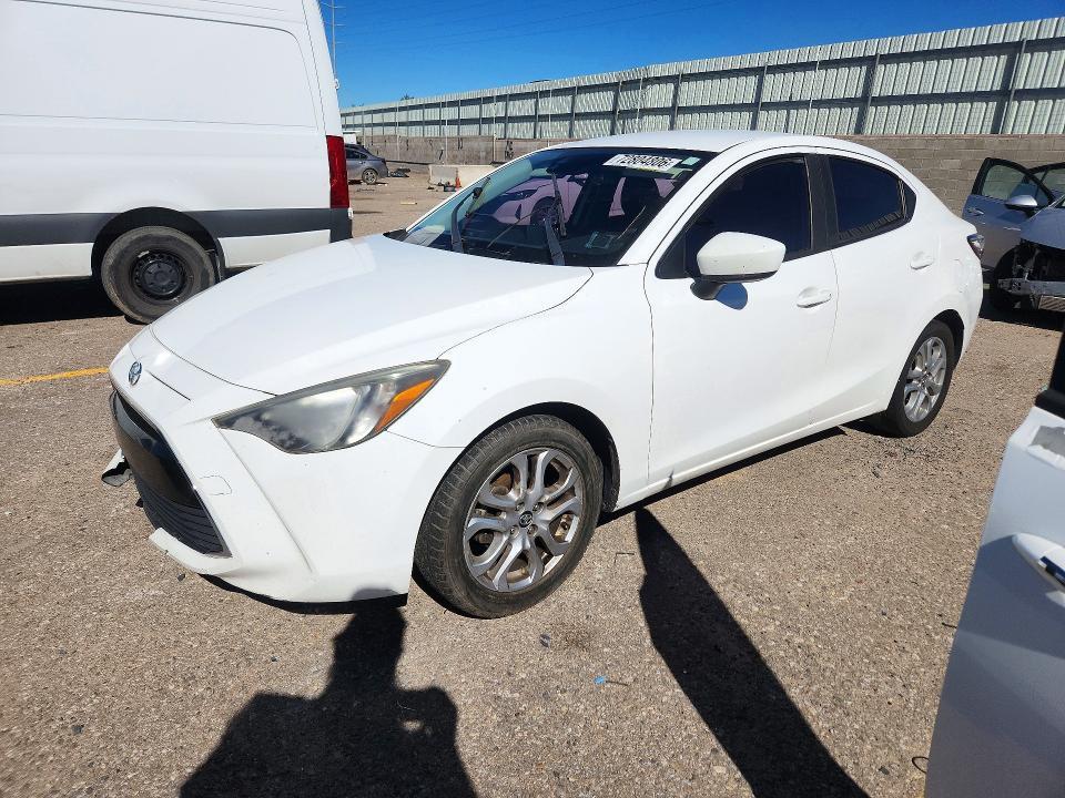 2017 TOYOTA YARIS IA BASE  