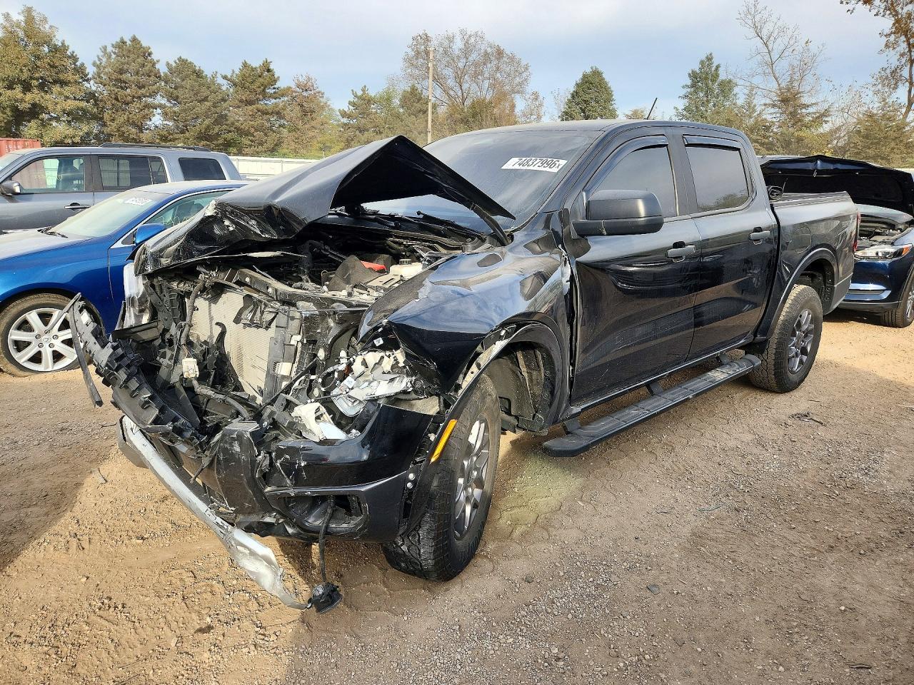 Вид 2024 FORD RANGER XLT, угол 1