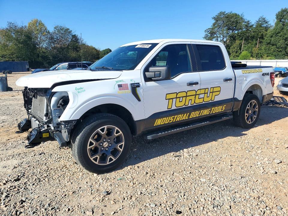 2024 FORD F150 STX  