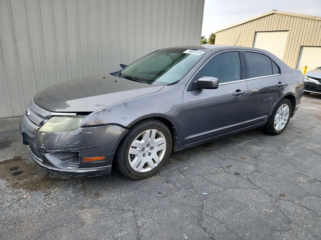 Vista de 2010 FORD FUSION SE, ángulo 1