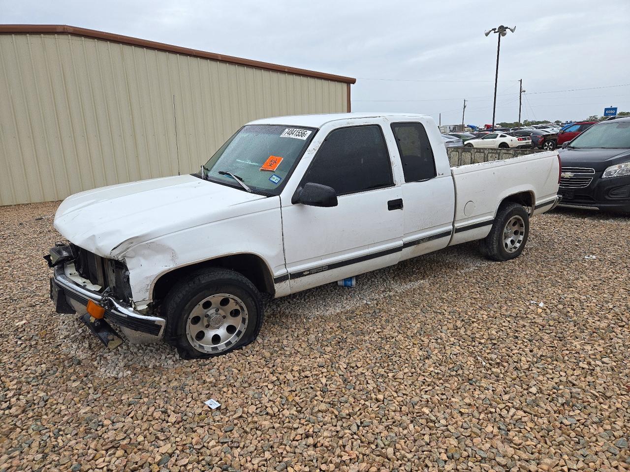 منظر 1996 CHEVROLET GMT-400 C1500، زاوية 1