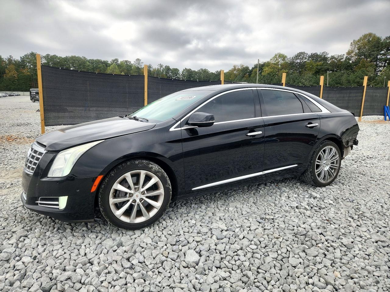 Vue de 2014 CADILLAC XTS LUXURY COLLECTION, angle 1