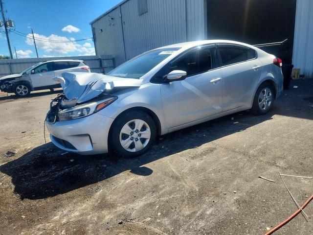 2018 KIA FORTE LX  