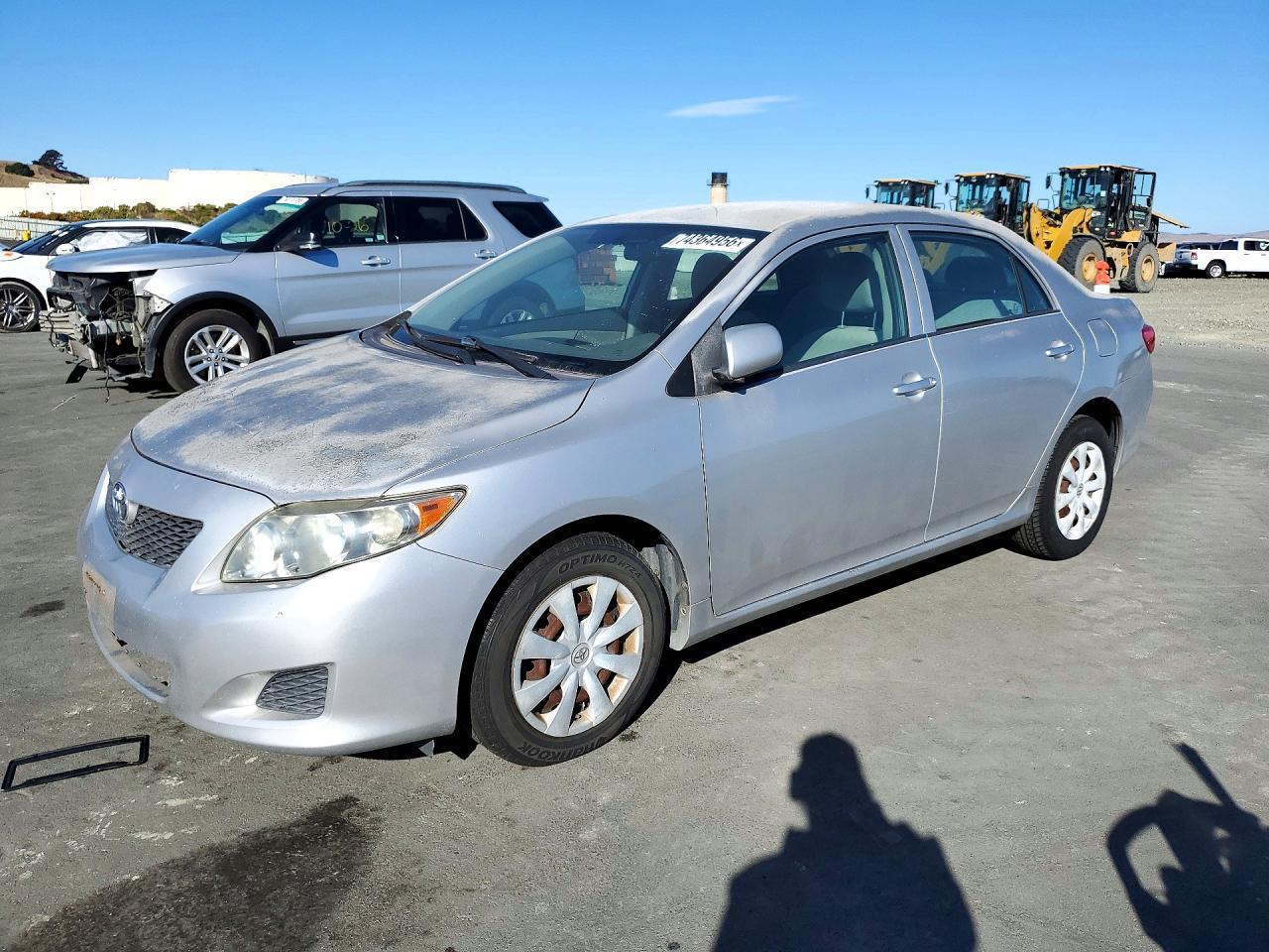 Vue de 2009 TOYOTA COROLLA LE, angle 1
