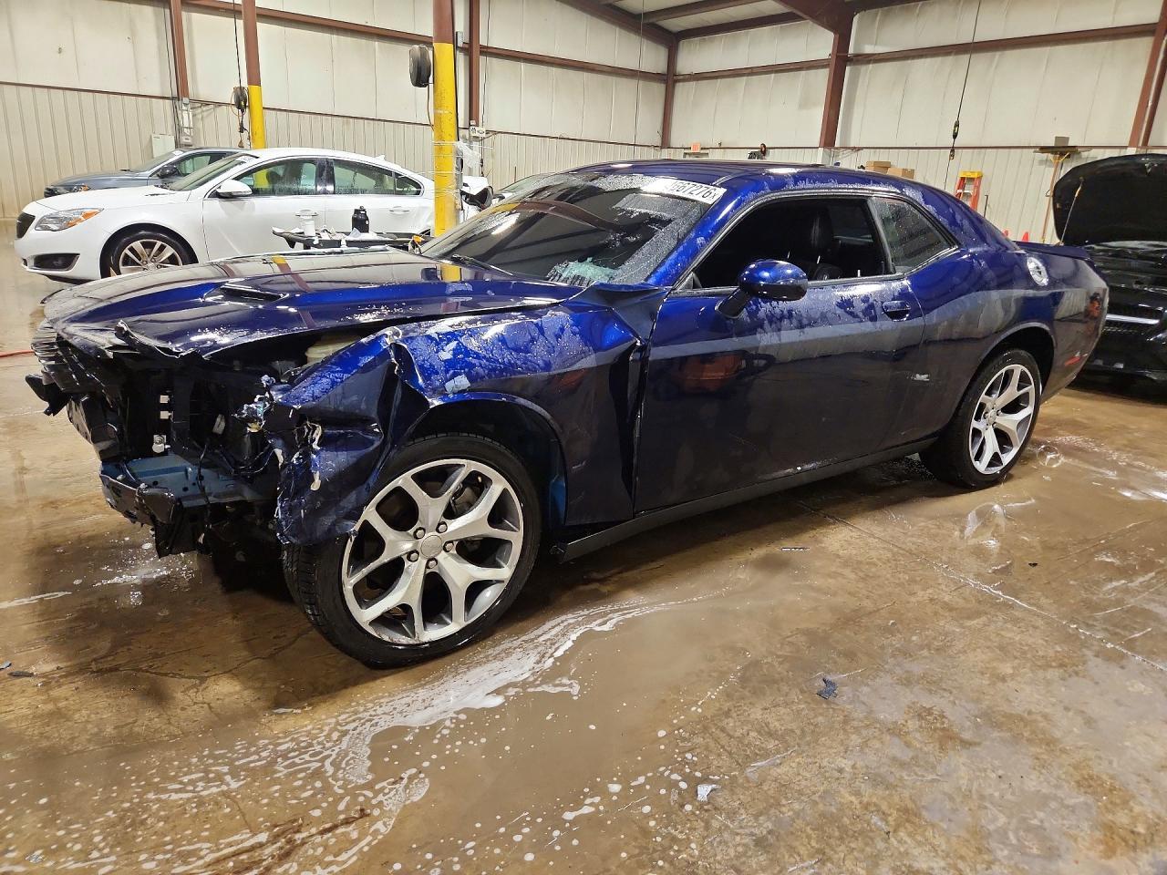 Вид 2016 DODGE CHALLENGER SXT, угол 1