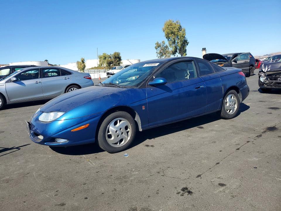 2002 SATURN SC2   