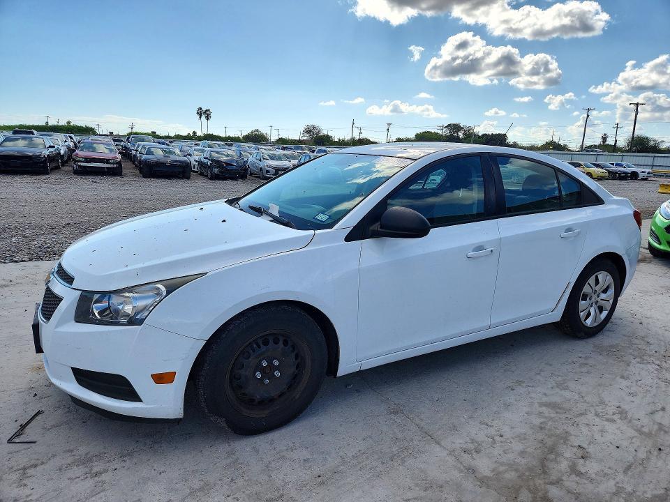 2014 CHEVROLET CRUZE LS  
